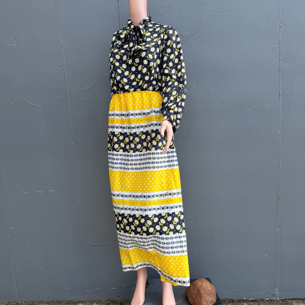Vintage 70s Caron Chicago Daisy Polka Dot‎ Maxi Dress Yellow Black White S M